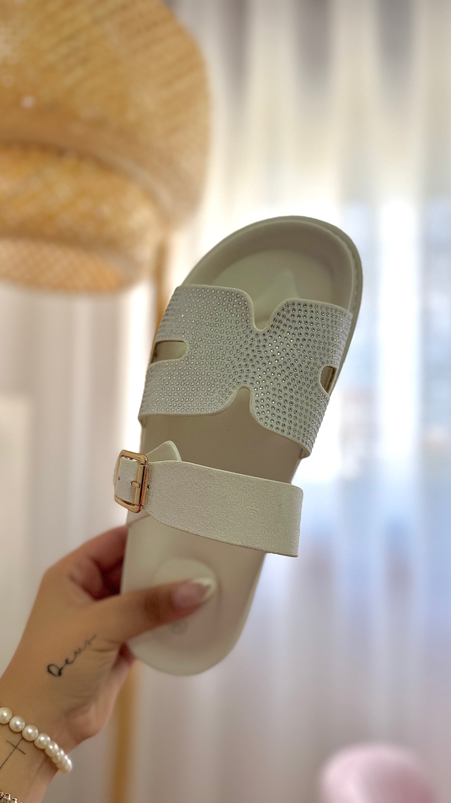 CHINELO BRANCO