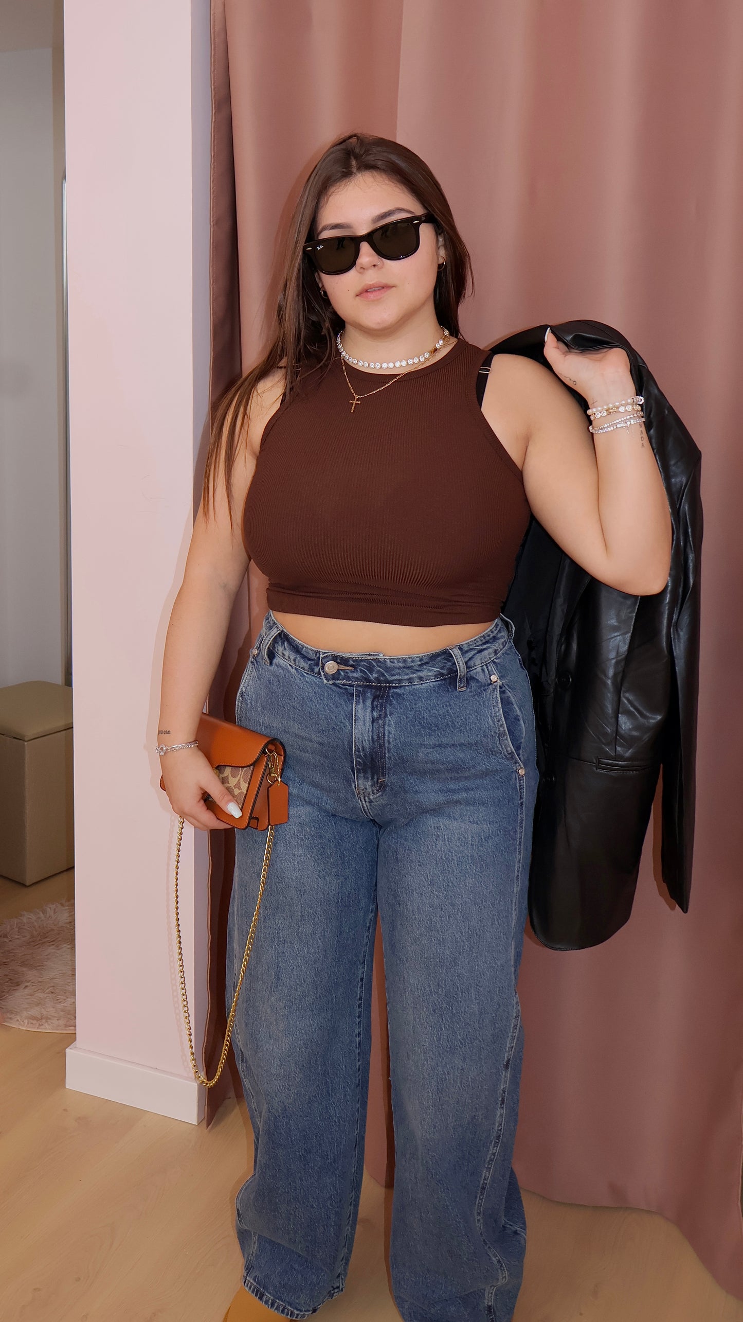 Calça Baggy Botão de Lado