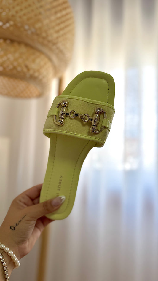 CHINELO AMARELO